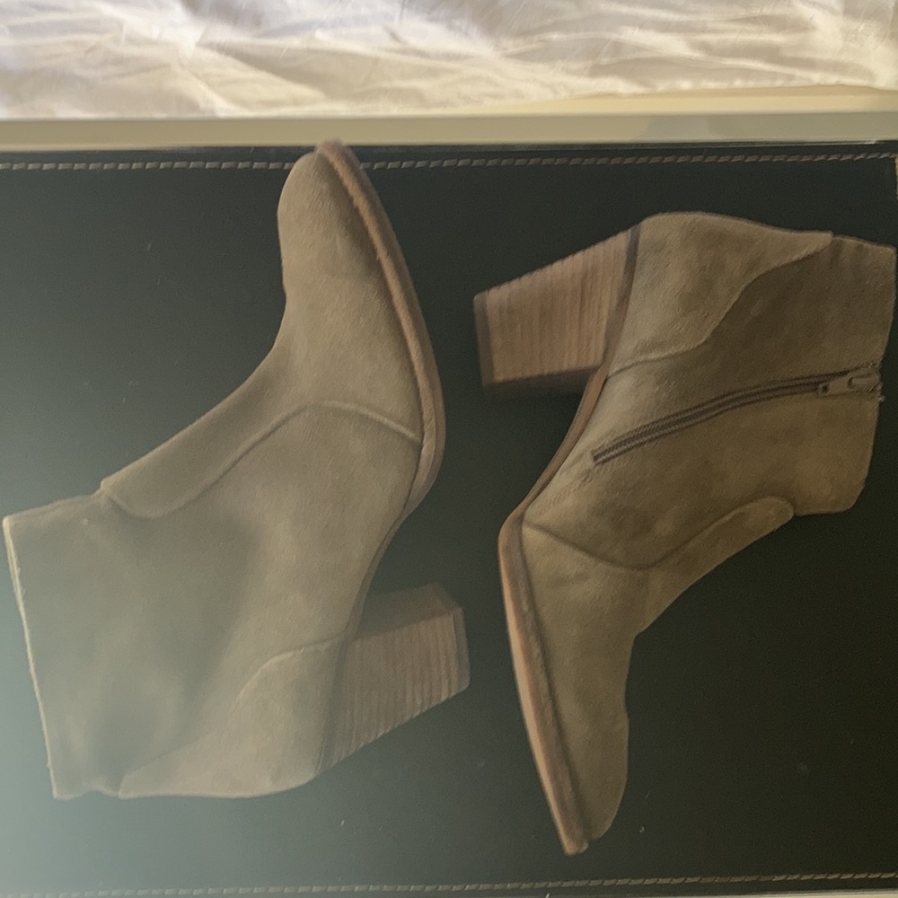 Paul Green Taupe Ankle Boots Size